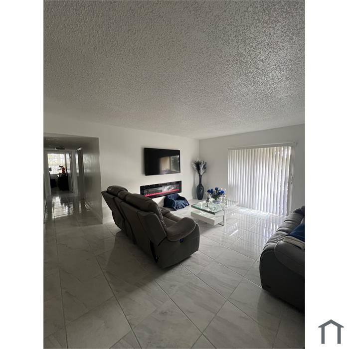 11505 NW 22nd Ave #303